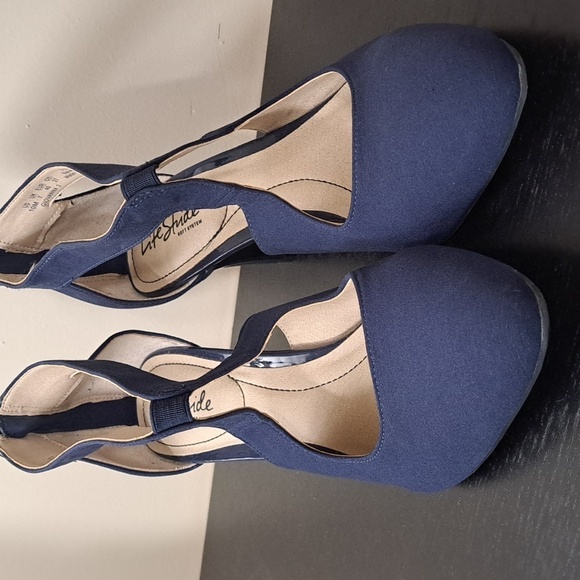 Ladies Life Stride Giovanna 2 Heels Blue Size 10 - Picture 1 of 12